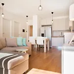Easy Living - M1 Metro Wi-fi * Mediolan