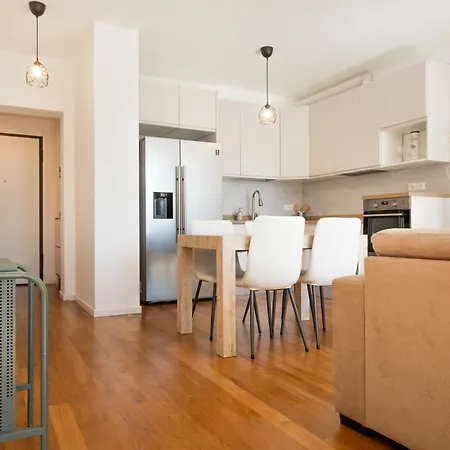 Easy Living - M1 Metro Wi-fi 밀라노