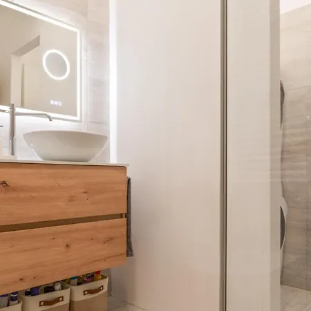 Apartment Easy Living - M1 Metro Wi-fi Milan